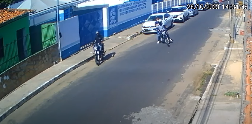 Assista: Bandidos armados invadem Centro de Testagem de Timon e fazem arrastão