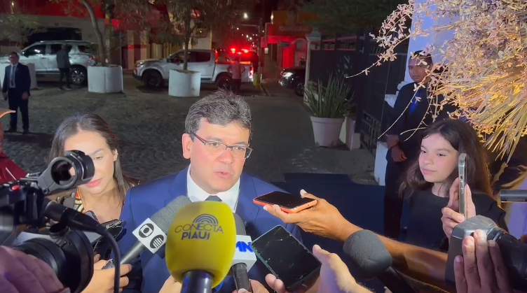 Dia do Piauí: Governador entrega outorga Mérito Renascença para homenageados