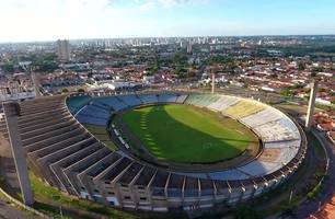 Estádio Governador Alberto Tavares Silva, o Albertão (Foto: Reprodução)