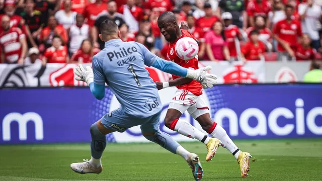Internacional humilha Santos em goleada histórica no brasileirão