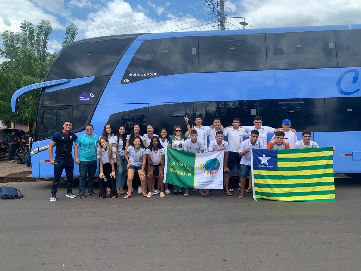 Estudantes-atletas piauienses vão à Bahia para competir em campeonato de futsal