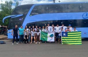 Estudantes-atletas piauienses vão à Bahia para competir em campeonato de futsal (Foto: Reprodução)