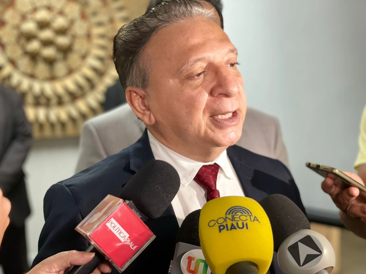 Secretario de Fazenda Emílio Júnior
