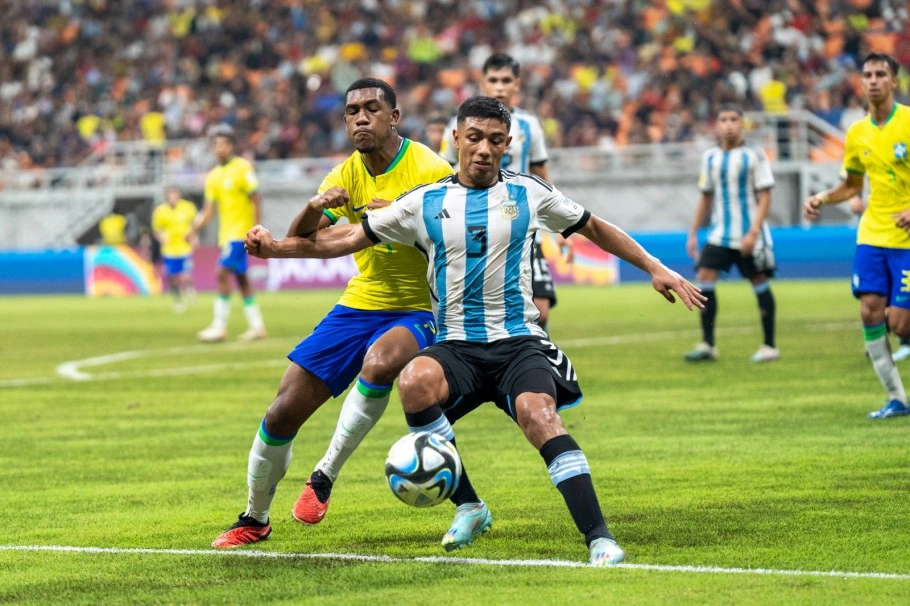 Seleção Brasileira é superada pela Argentina e se despede da Copa do Mundo Sub-17