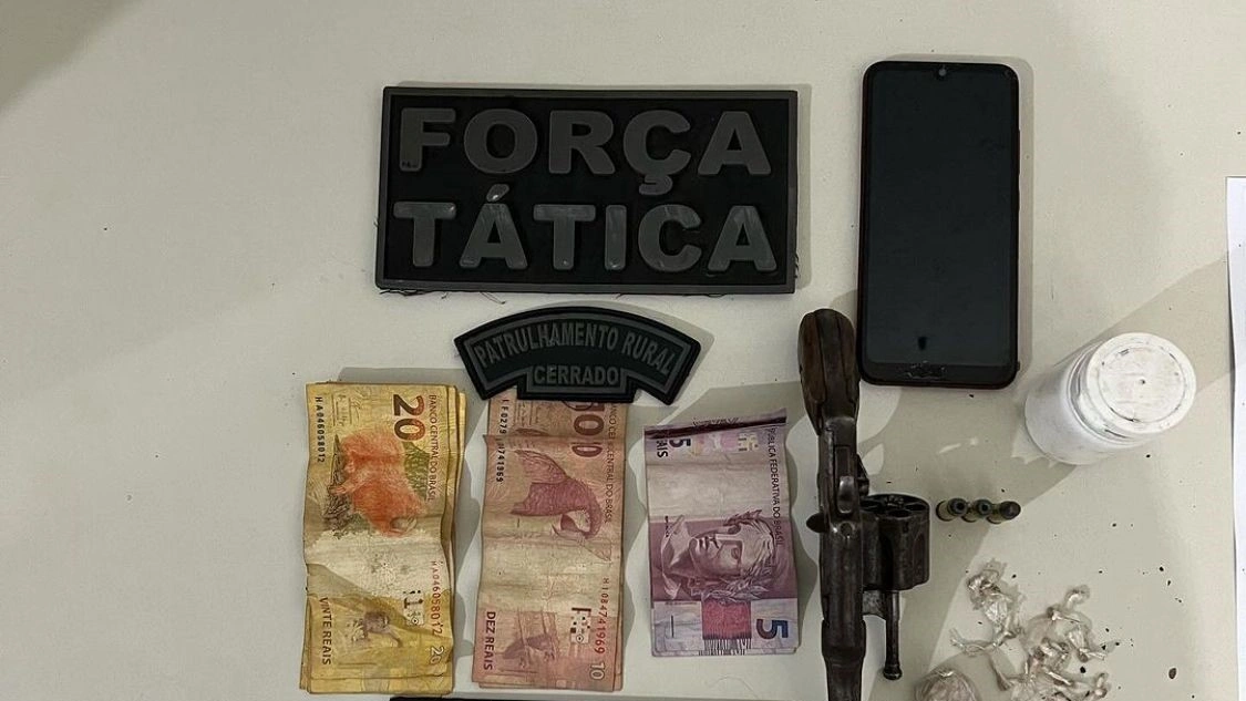 Suspeito de assalto é preso com 19 trouxinhas de crack em cidade do Piauí