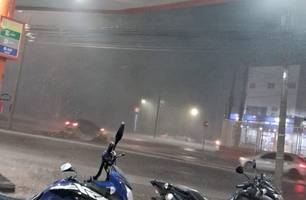Chuva com ventos fortes causam destruição em Teresina (Foto: Conecta Piauí)