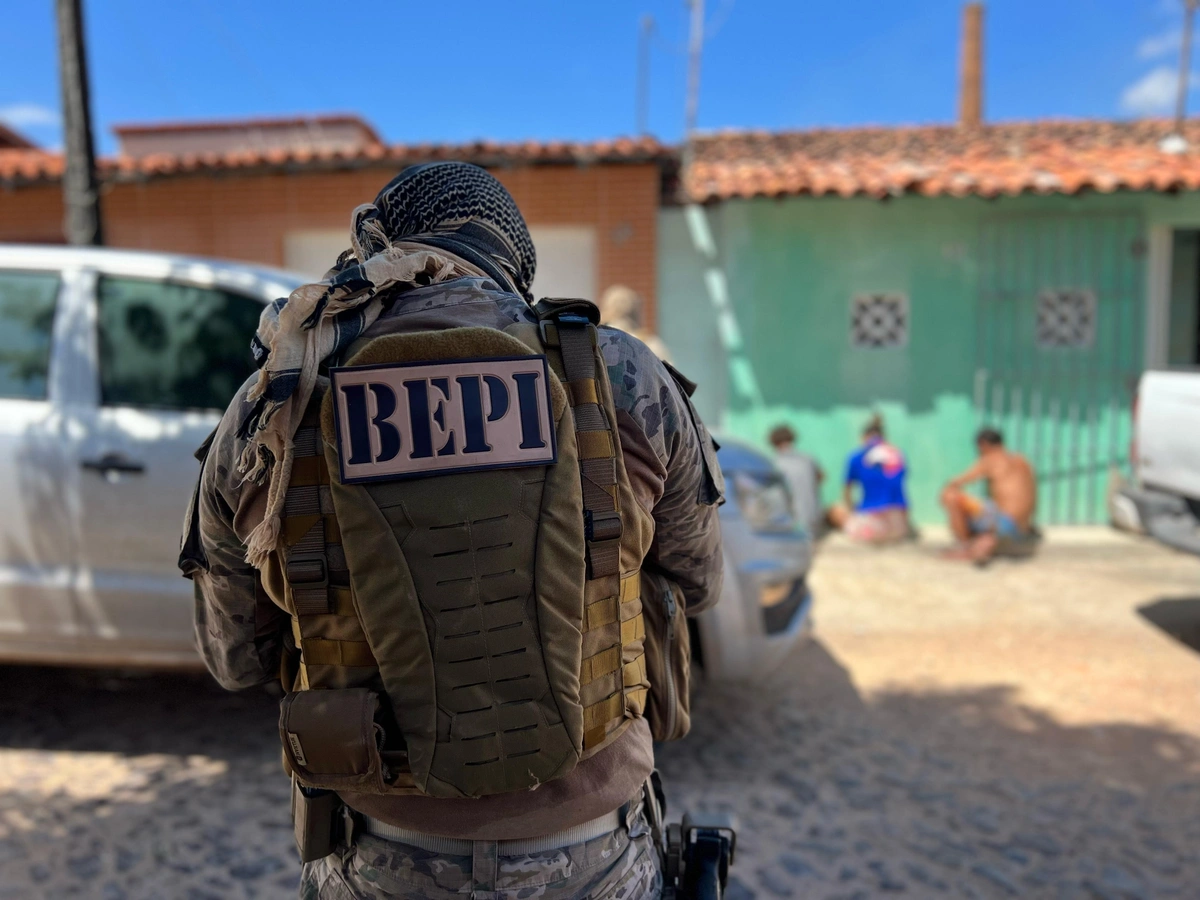 Cinco pessoas são presas durante operação integrada no litoral do Piauí