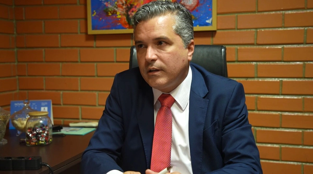 Dr. Vinicius Nascimento