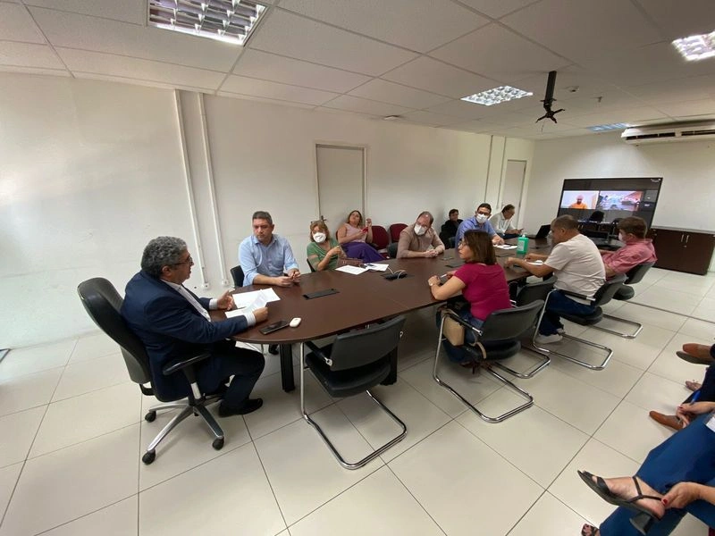 Prefeitura de Teresina fecha salas de vacina no recesso, mas Sesapi quer abertura