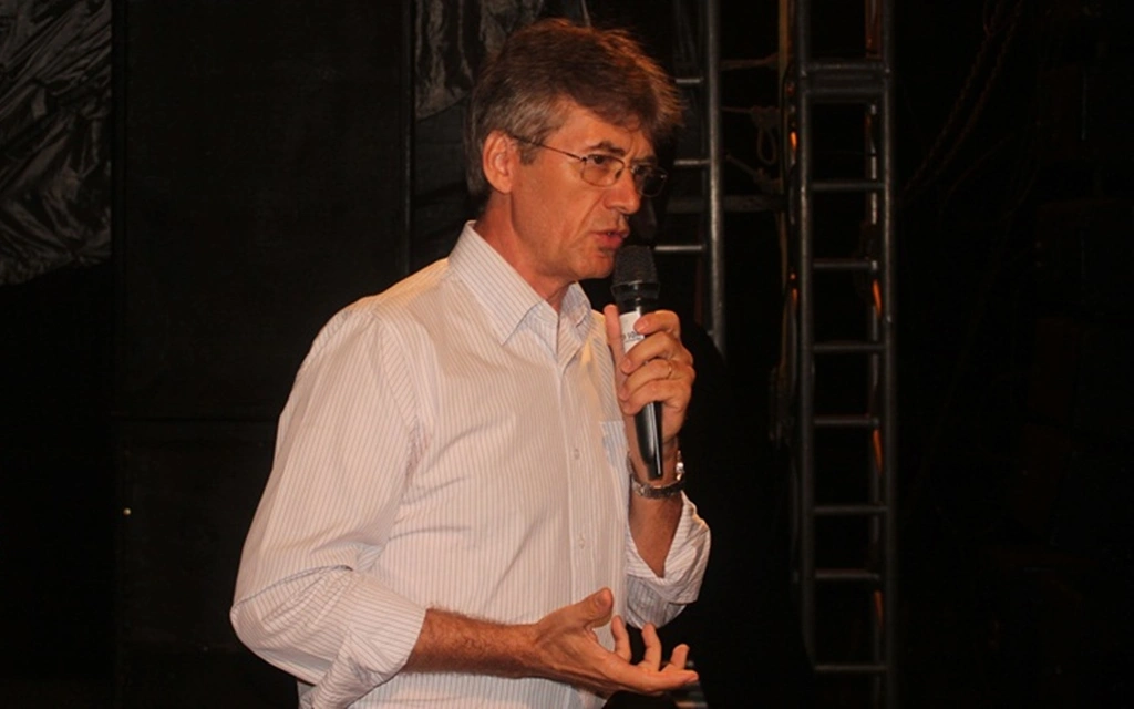 Valmir Barbosa de Araújo
