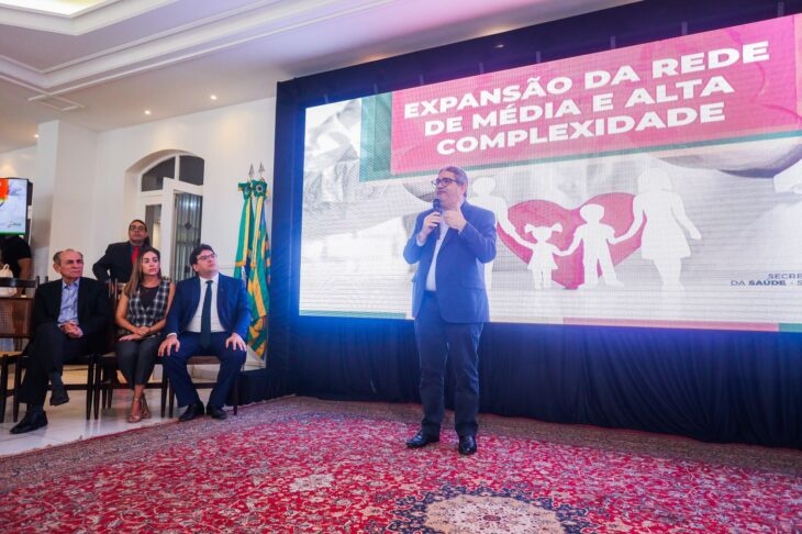 Governador Rafael Fonteles durante solenidade