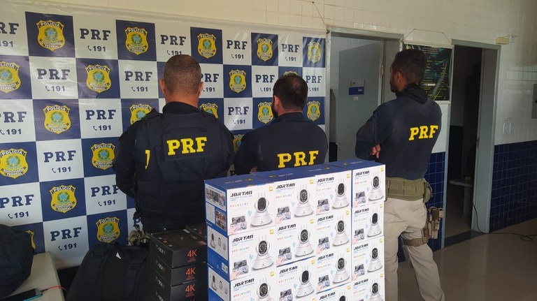 O material apreendido seguia de São Paulo com destino à Tutóia