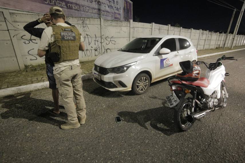 PM apreende dezenas de motos em operação para proibir 'rolezinhos' na Estaiada PM apreende dezenas de motos em operação para proibir 'rolezinhos' na Estaiada
