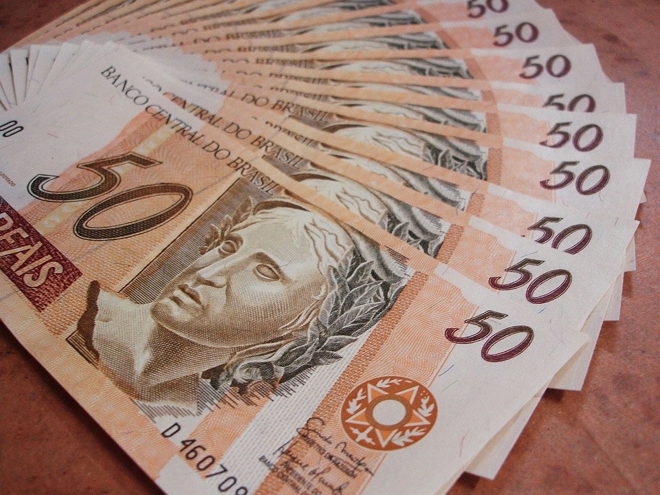 Renda média mensal foi de R$ 1.806, uma variação de 16,3%