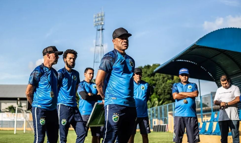 Sérgio Soares, técnico do Altos