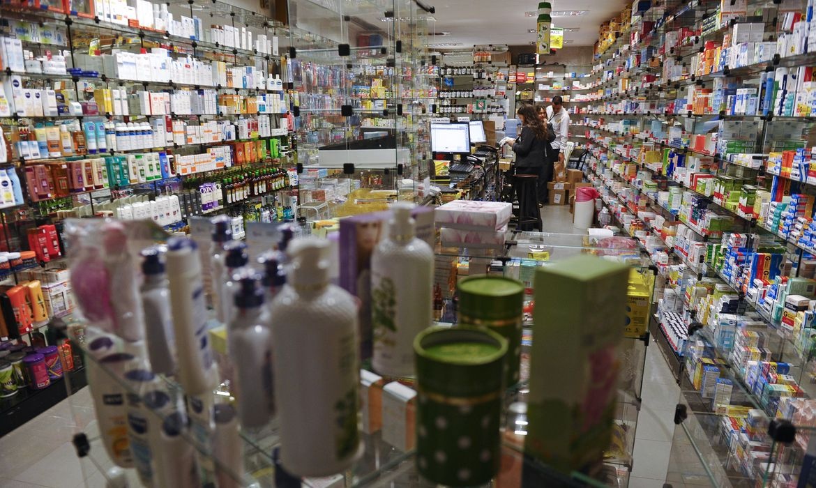 Todos os grupos de produtos e serviços pesquisados apresentaram alta
