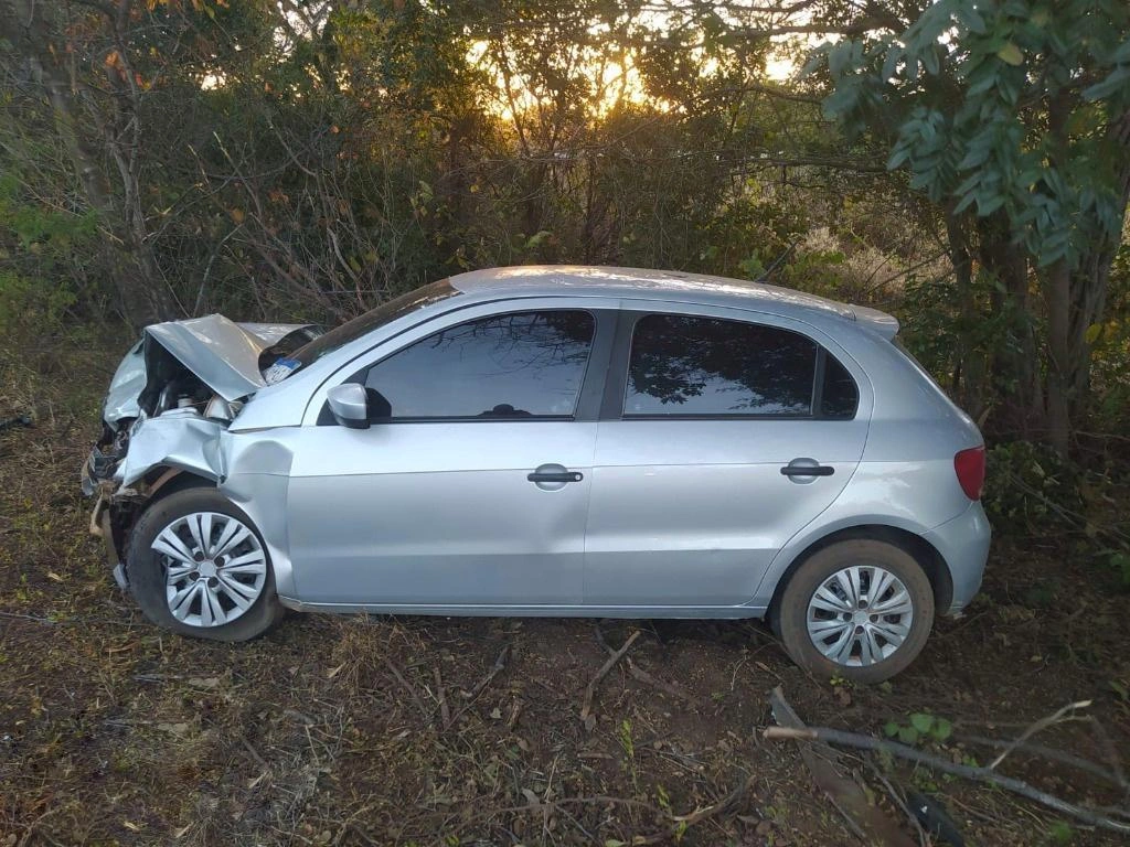 Colisão entre veículos na BR-230