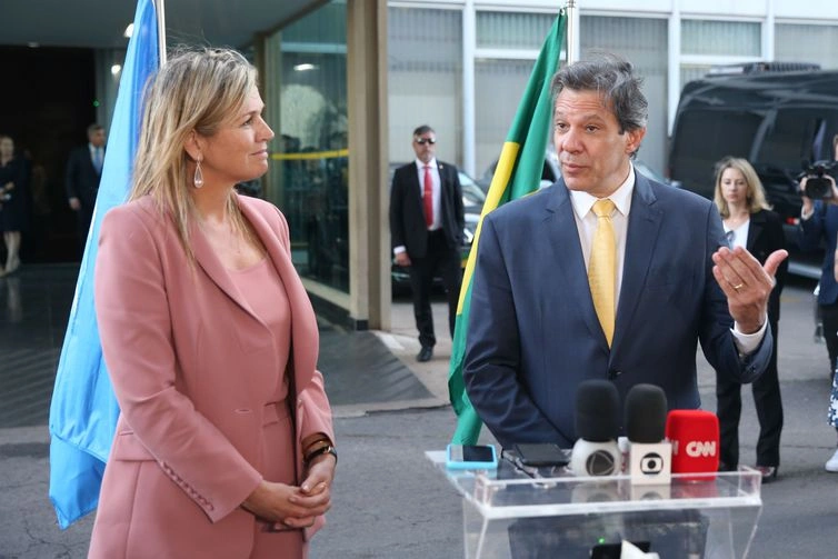 Fernando Haddad reunido a rainha Máxima, dos Países Baixos
