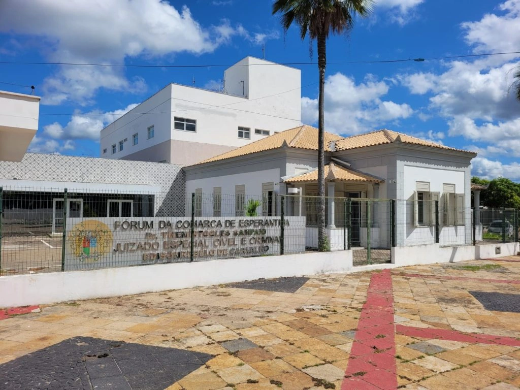Fórum da Comarca de Esperantina