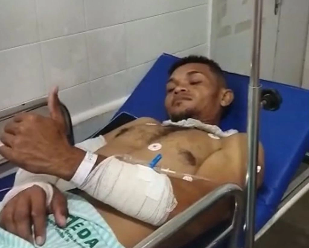 Manoel, alvejado no Bar do 70, Praia de Atalaia recebe alta em hospital de Parnaíba