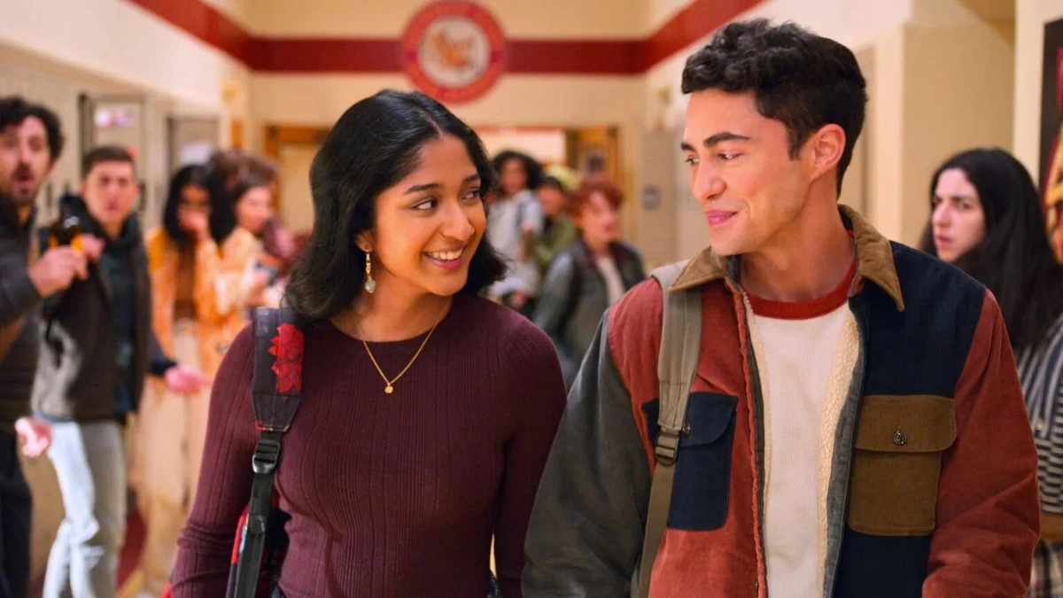 Personagens Devi e Paxton