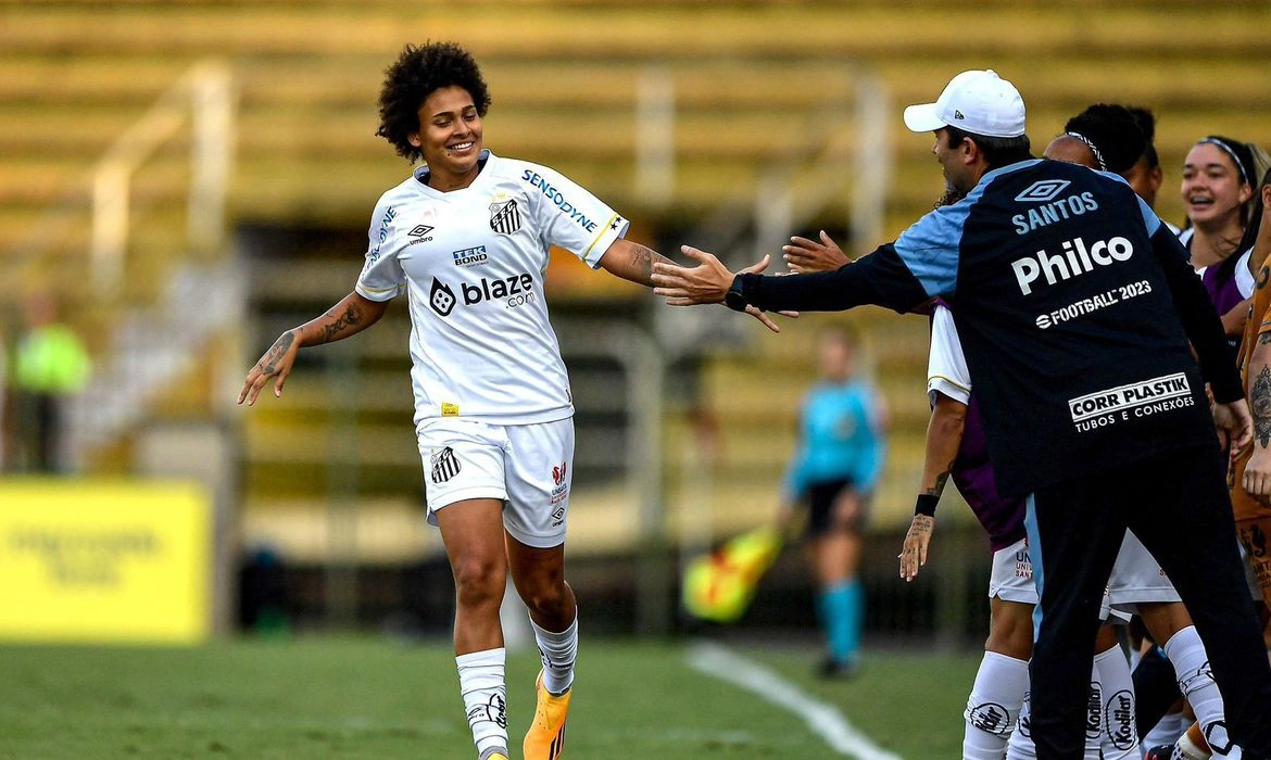 Santos e Ferroviária saem na frente nas quartas do Brasileiro Feminino