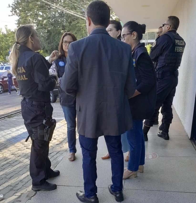 Sasc junto a representantes do Ministério Público do Trabalho, Ministério do Trabalho e Emprego e da Polícia Federal no resgate a trabalhadora