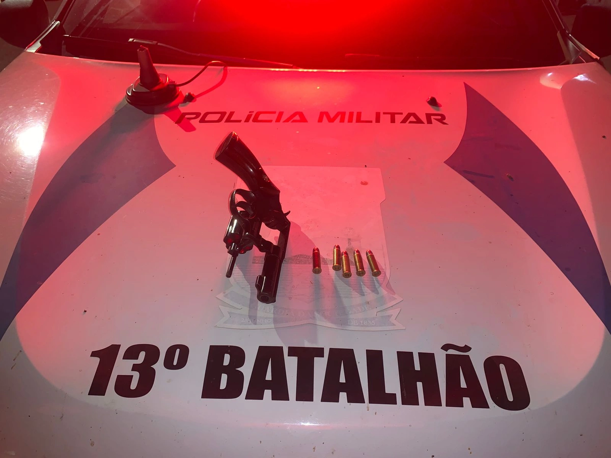 Arma apreendida com motorista