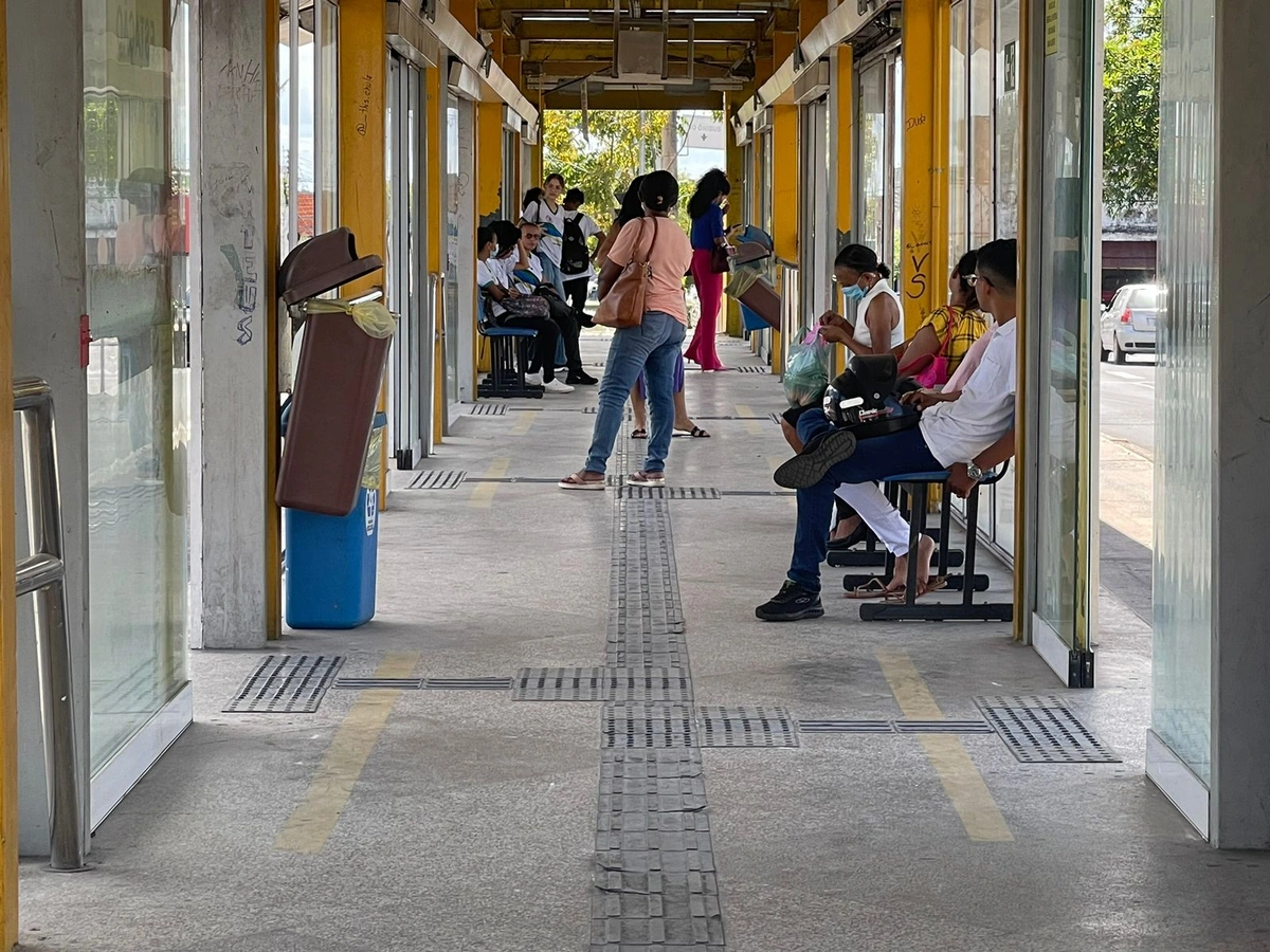 Falta de ônibus é a principal reclamação