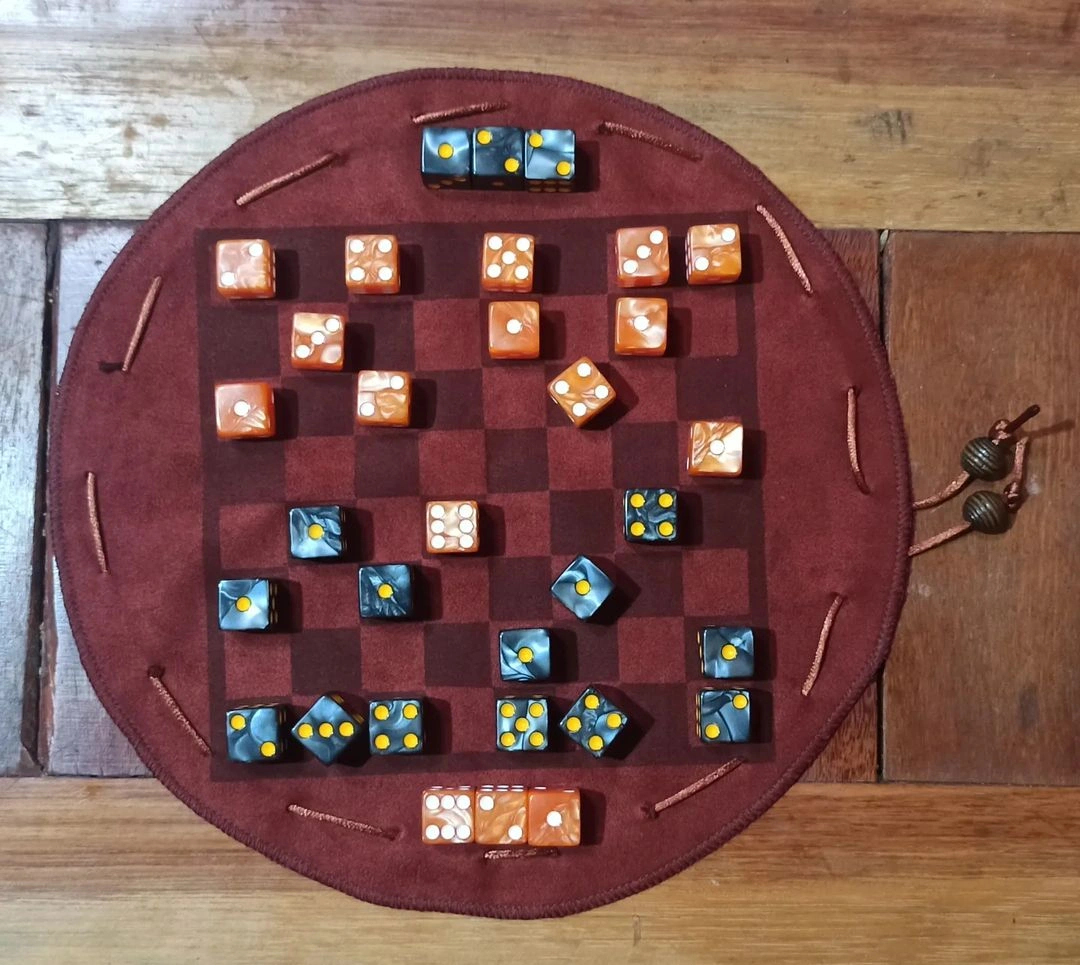O jogo colabora no desenvolvimento cognitivo, além de auxiliar no aprendizado do xadrez