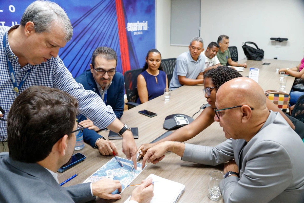 Presidente da da (Alepi) Franzé Silva (PT) e o presidente da Equatorial Piauí Hélio Rafael