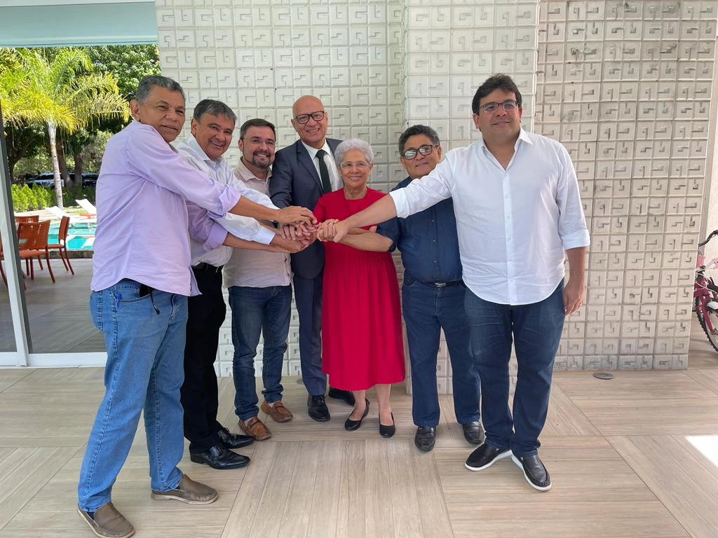 W. Dias e Rafael reúnem Franzé com Novo e a regra é clara: tem de aceitar o resultado!