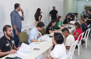 Devolução de celulares apreendidos pela SSP (Foto: Divulgação/ PC-PI)