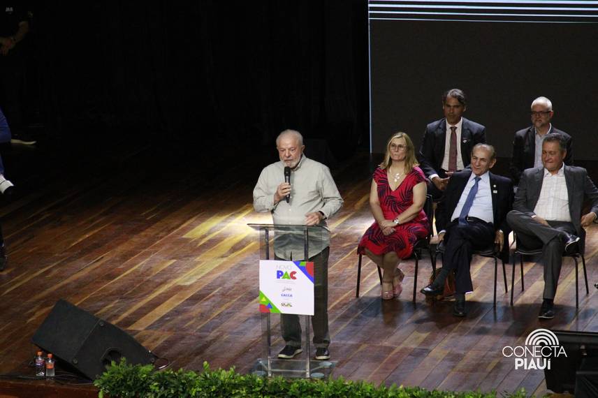 Lula visita Teresina para apresentar obras do PAC no Piauí Lula visita Teresina para apresentar obras do PAC no Piauí