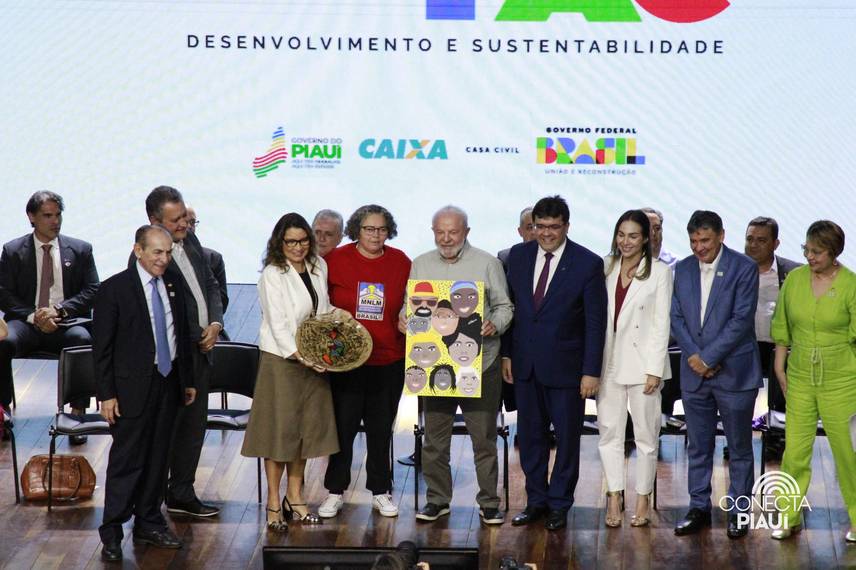 Lula visita Teresina para apresentar obras do PAC no Piauí Lula visita Teresina para apresentar obras do PAC no Piauí