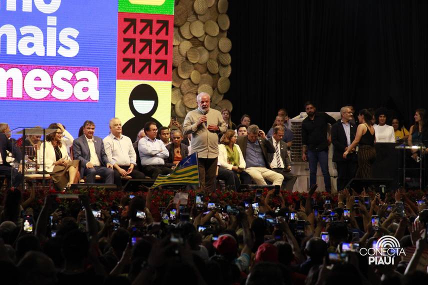 Lula visita Teresina para lançar programa Brasil sem Fome no Piauí Lula visita Teresina para lançar programa Brasil sem Fome no Piauí