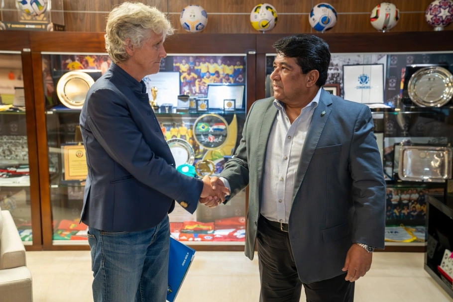 Presidente da CBF, Ednaldo Rodrigues, e a técnica Pia Sundhage