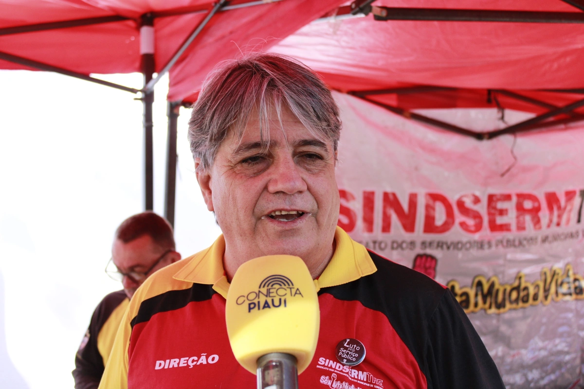 Presidente do SINDSERM, Sinésio Soares