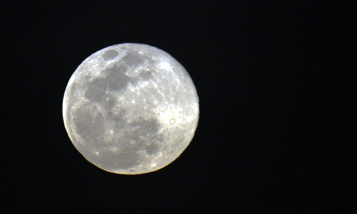 Superlua Azul