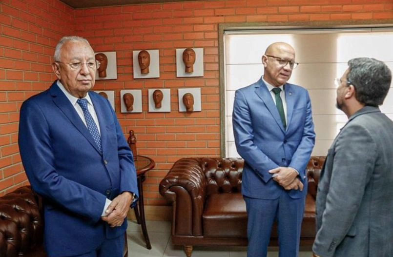 Dr. Pessoa faz visita ao deputado Franzé