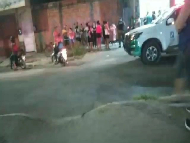 Homem sofre infarto fulminante e morre em calçada na zona Norte de Teresina