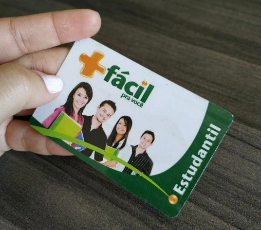 Passe estudantil passa a ser recarregado on-line