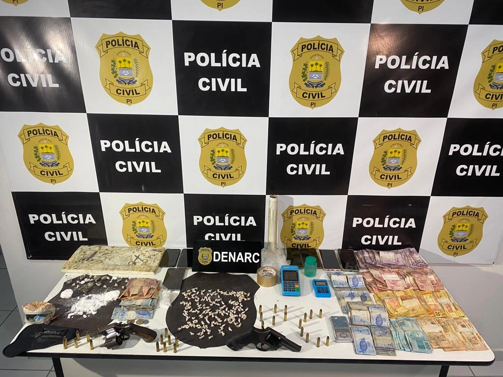 Polícia Civil apreende drogas e realiza prisões em flagrante nas zonas sudeste e leste da capital