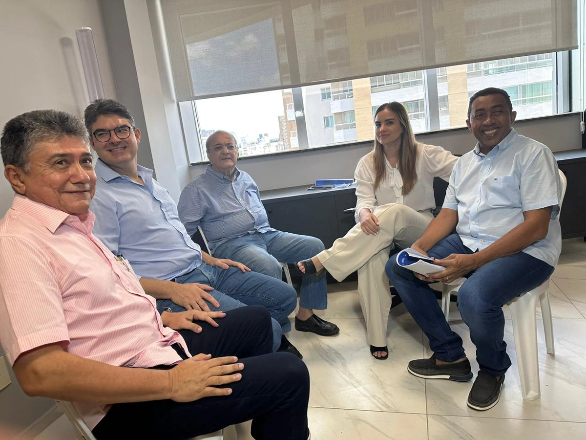 Políticos da oposição