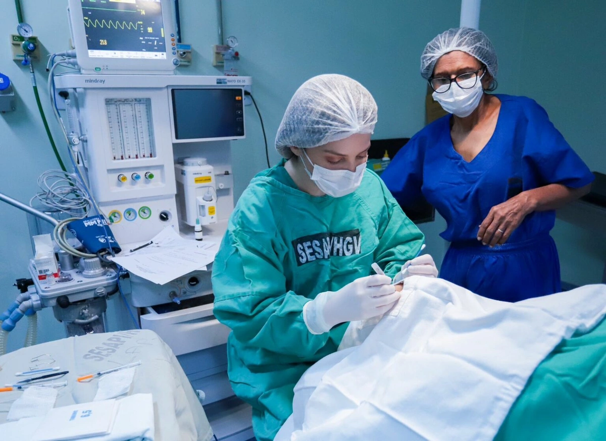 Sala de cirurgia no HGV