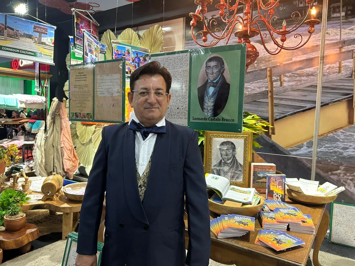 Secretário de Educação do município, professor Valdemir Miranda de Castro