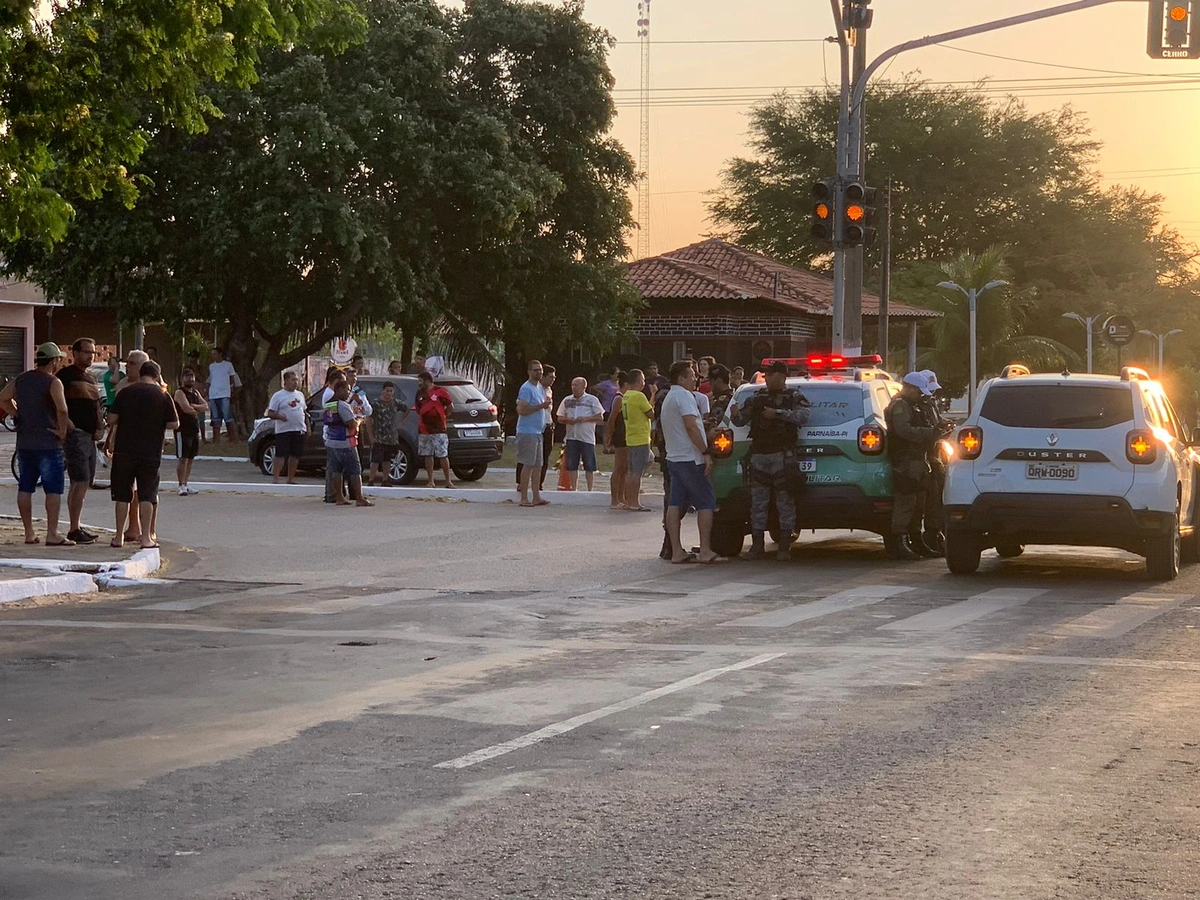 Semáforo com defeito causa acidente e deixa uma vítima fatal em Parnaíba