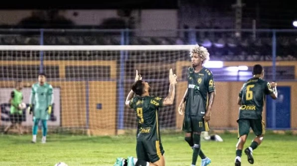 Altos x 4 de Julho - Campeonato Piauiense 2024 - Mateus Taumaturgo comemora gol
