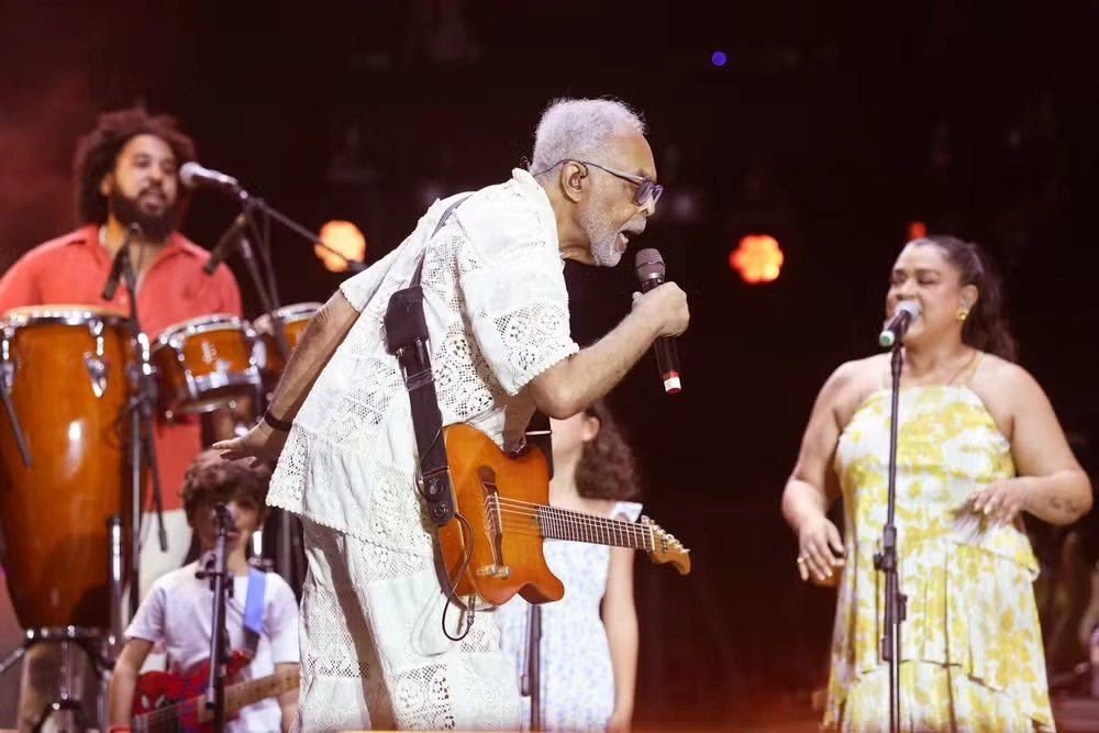 Gilberto Gil e sua família em show da turnê Nós, A gente