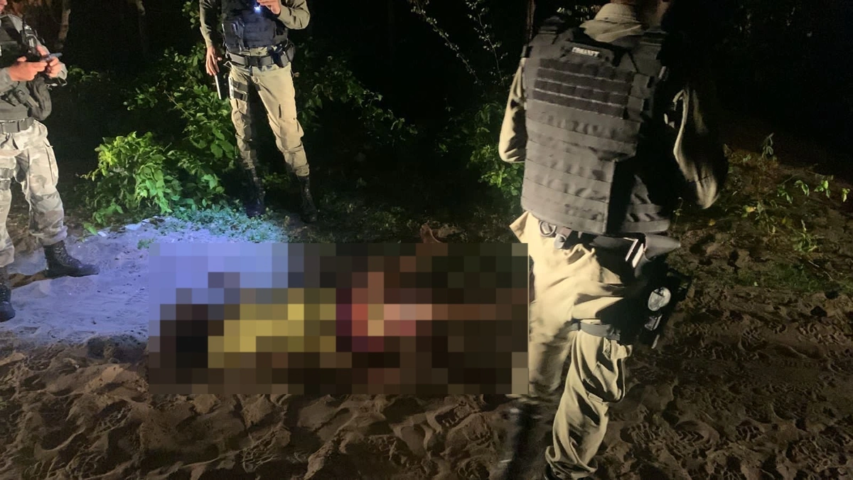 Homem é assassinado com quatro tiros na cabeça em rua de Parnaíba